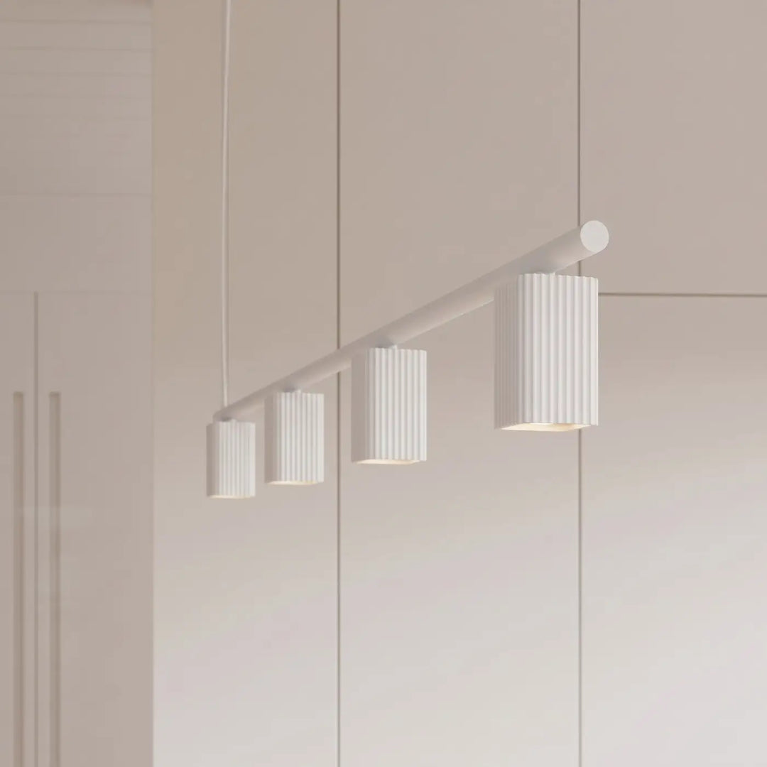 Suspension Rayo blanche en aluminium, allumée