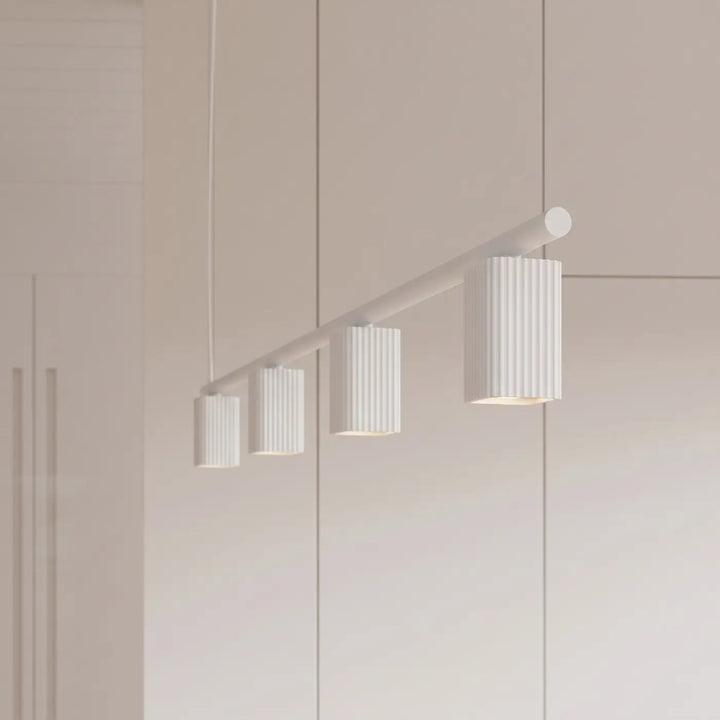 Suspension Rayo blanche en aluminium, allumée