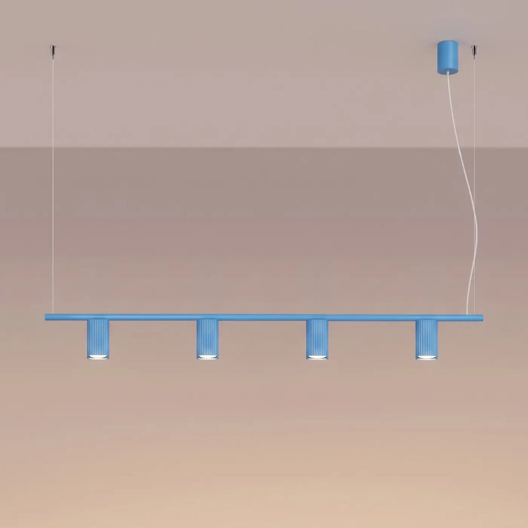 Suspension Rayo bleu azur en aluminium, allumée