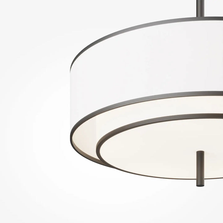 Suspension luminaire bergamo avec cadre métal noir mat et tissu blanc pour une lumière douce en salle à manger