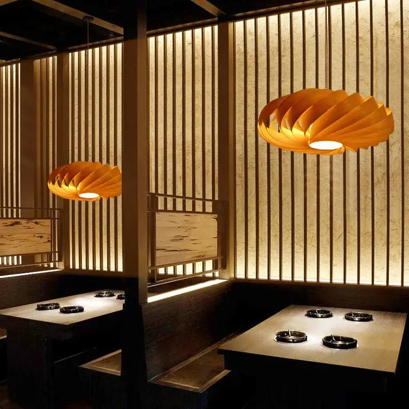 Suspension en bois design moderne à globes lumineux chic