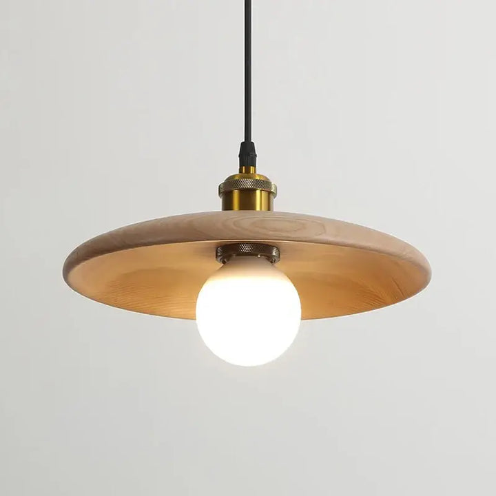 Suspension en bois naturel avec abat-jour rond style minimaliste