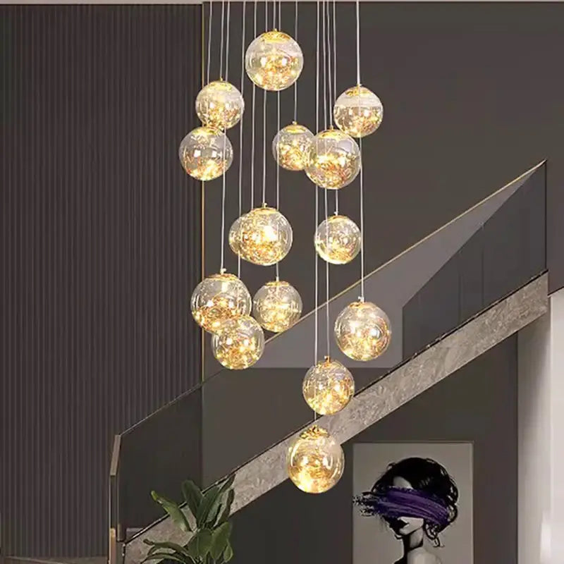 Suspension Cascade Moderne Boules Cristal Ambiance Chic