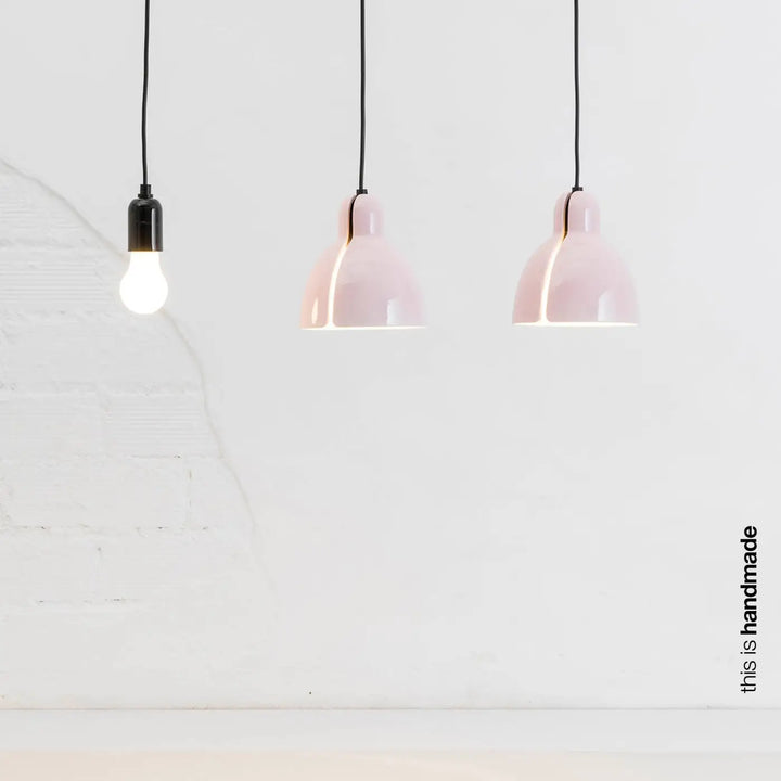 Suspension Venice rose de Faro Barcelona en situation