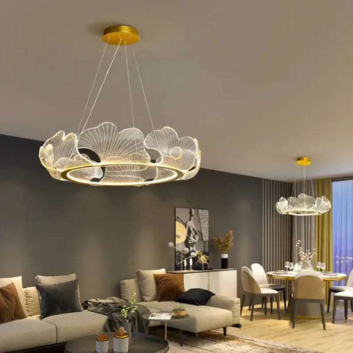 Suspension cercle avec feuilles sculptées style doré élégant