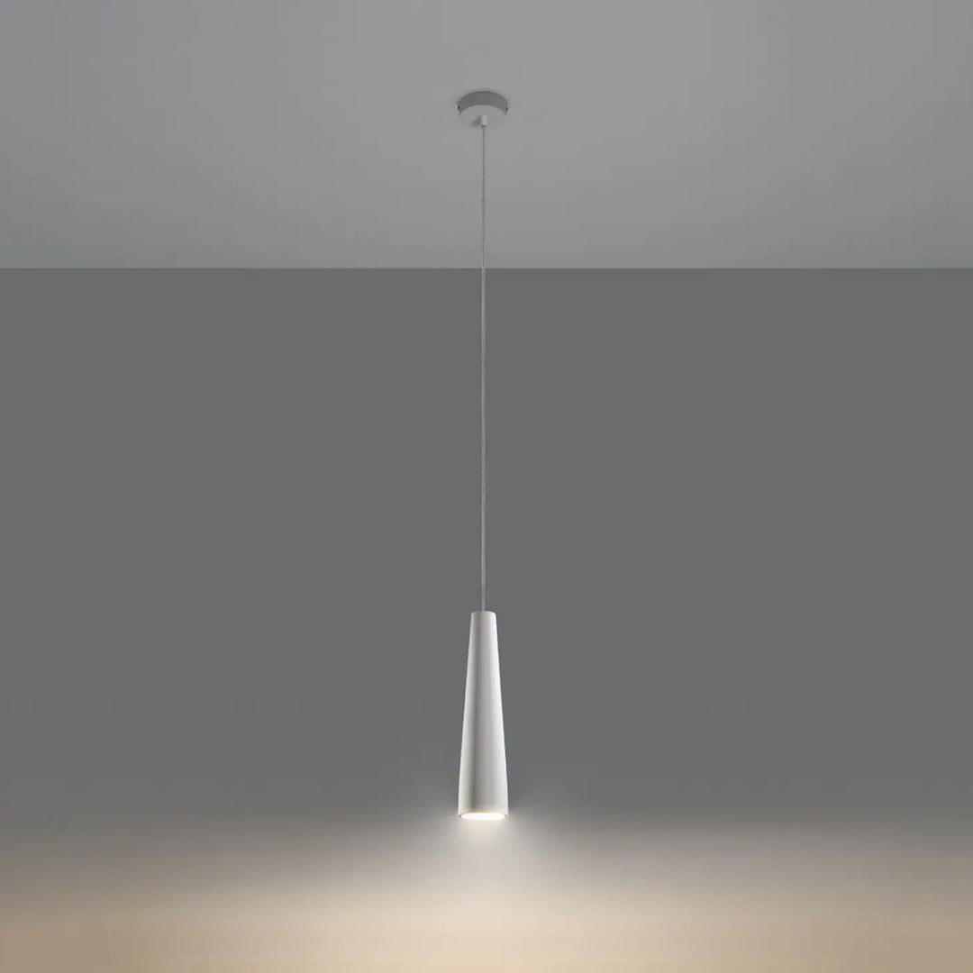 Suspension Electra à cône fin en céramique blanche, allumée