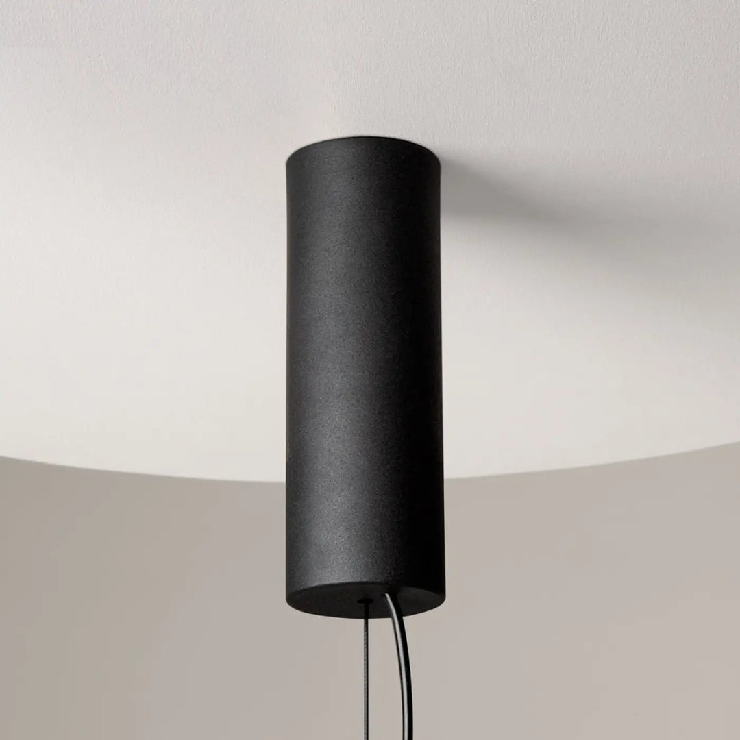 Luminaire suspension cosmo linéaire noir cylindrique avec finition mate led linéaire verre transparent