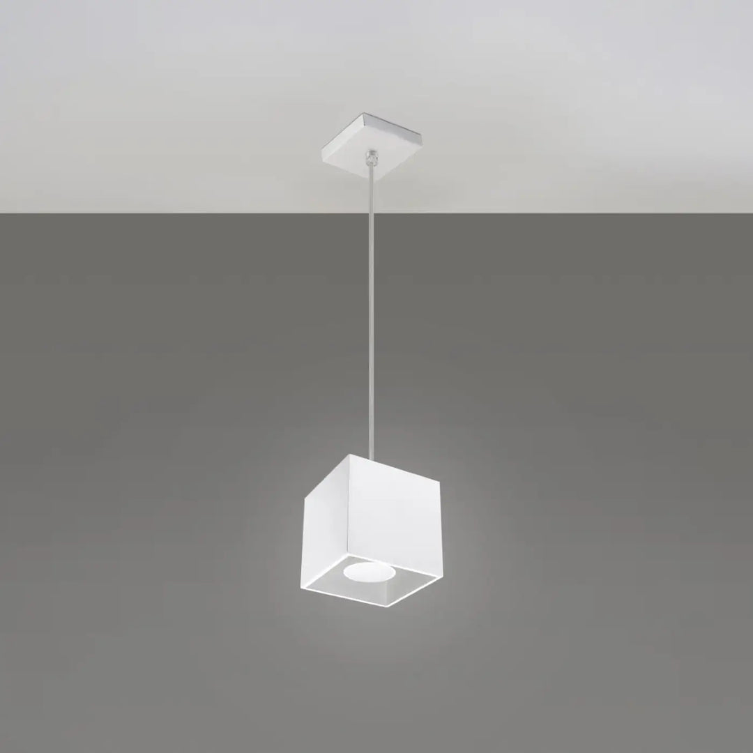 Suspension cube Quad blanche en aluminium, éteinte