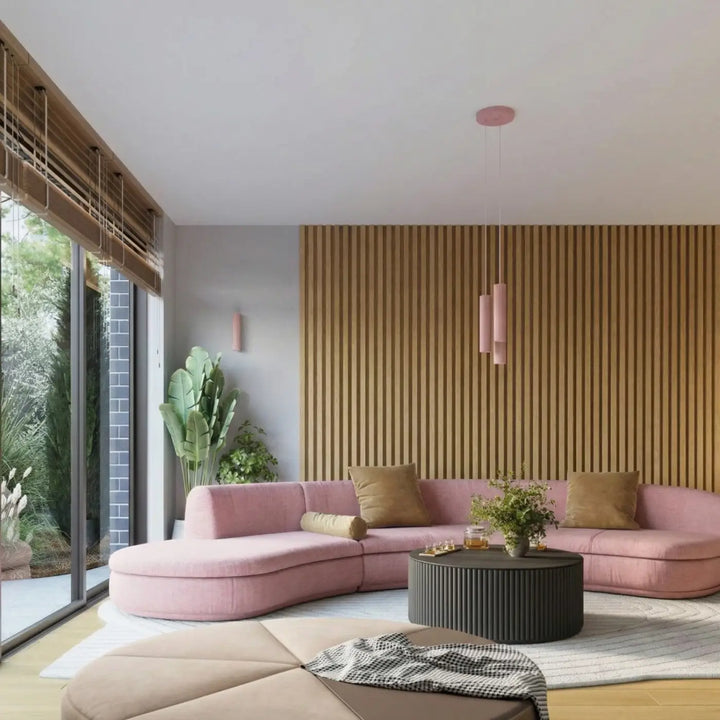 Suspension Luminaire rose dans un intérieur contemporain