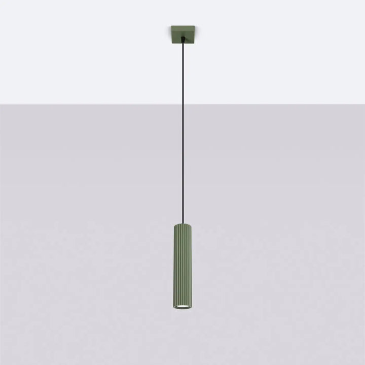 Suspension Luminaire vert olive éteinte, vue rapprochée