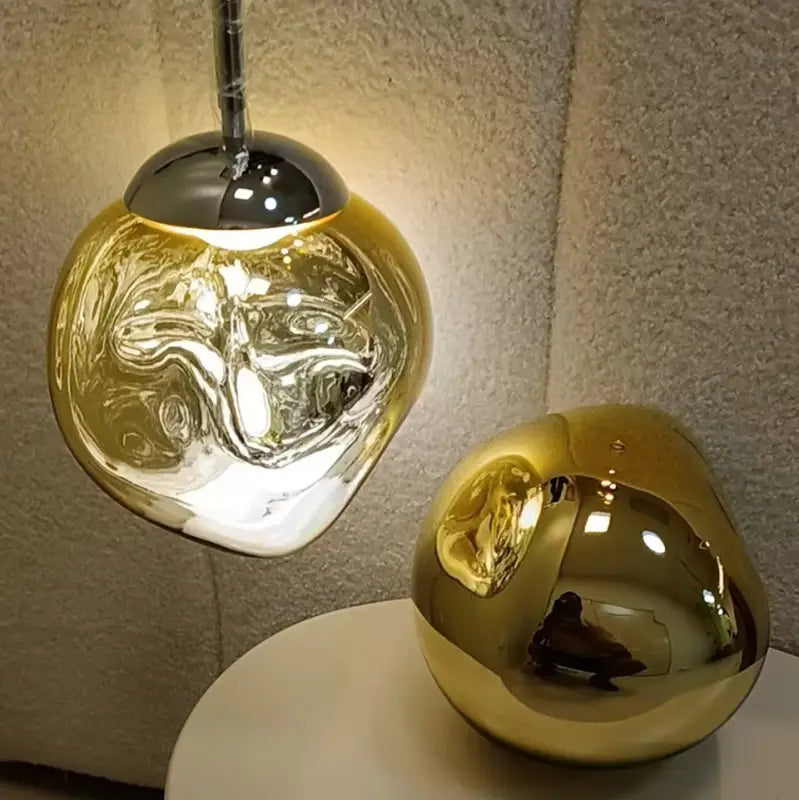 Suspension design en acrylique moderne élégant chic doré
