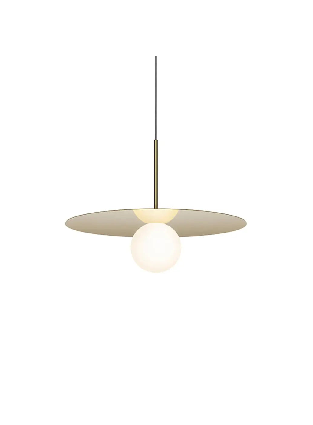 Suspension Bola Disc dorée, disque de 46 cm et globe en verre opale