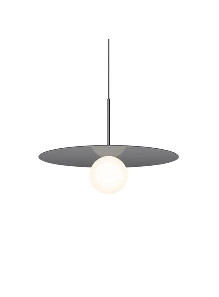 Suspension Bola Disc grise, disque de 56 cm et globe en verre opale