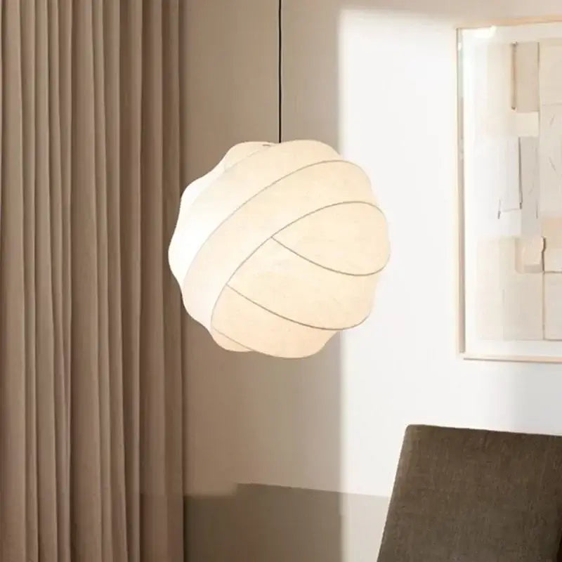 Suspension Design Boule Torsadée en Soie Moderne

