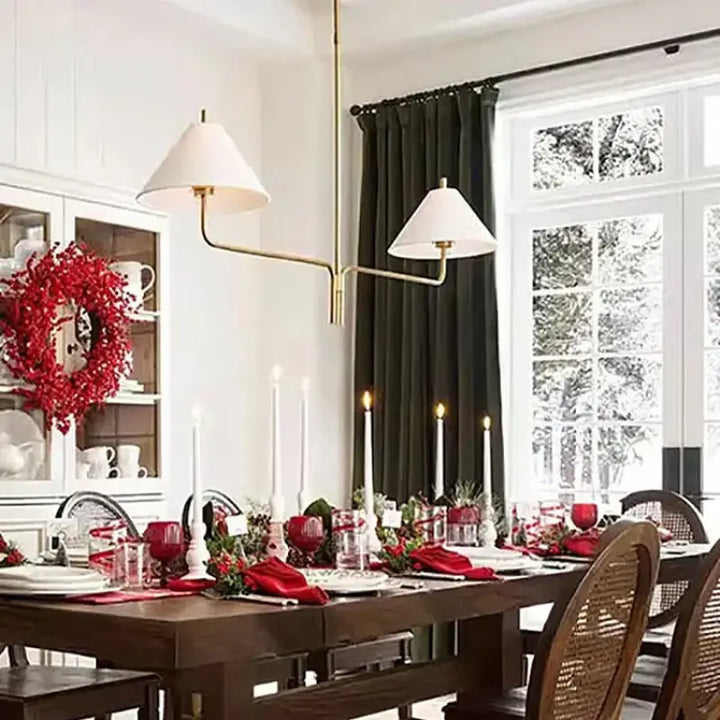 Suspension design dorée à deux bras avec abat jour beige