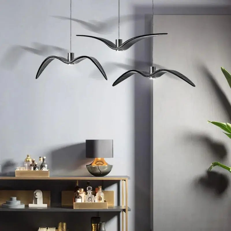 Suspension design envol d’oiseaux lumineux