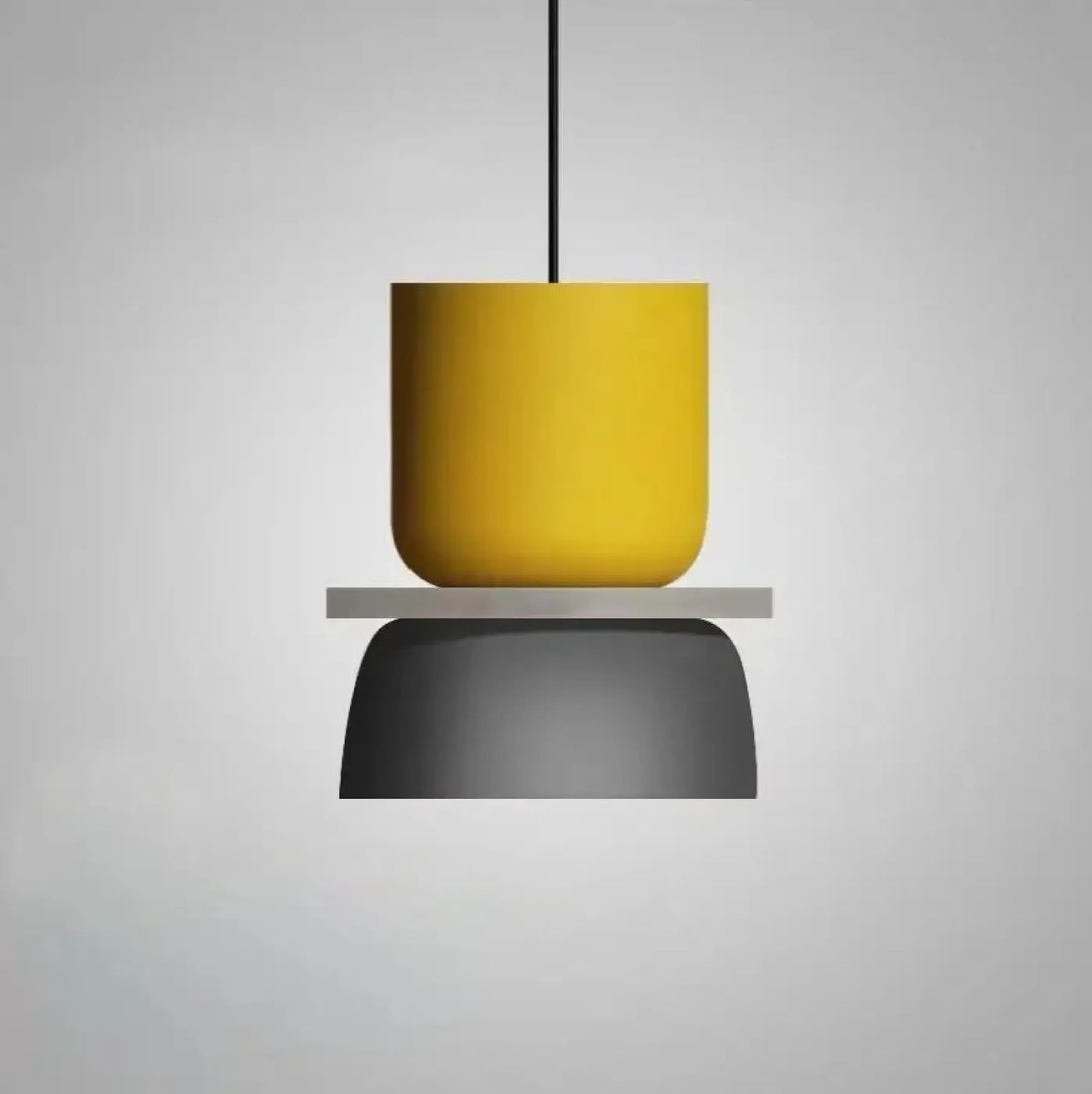 Suspension luminaire koppa avec abat-jour cylindrique jaune vif et base noire en design scandinave tasses superposées