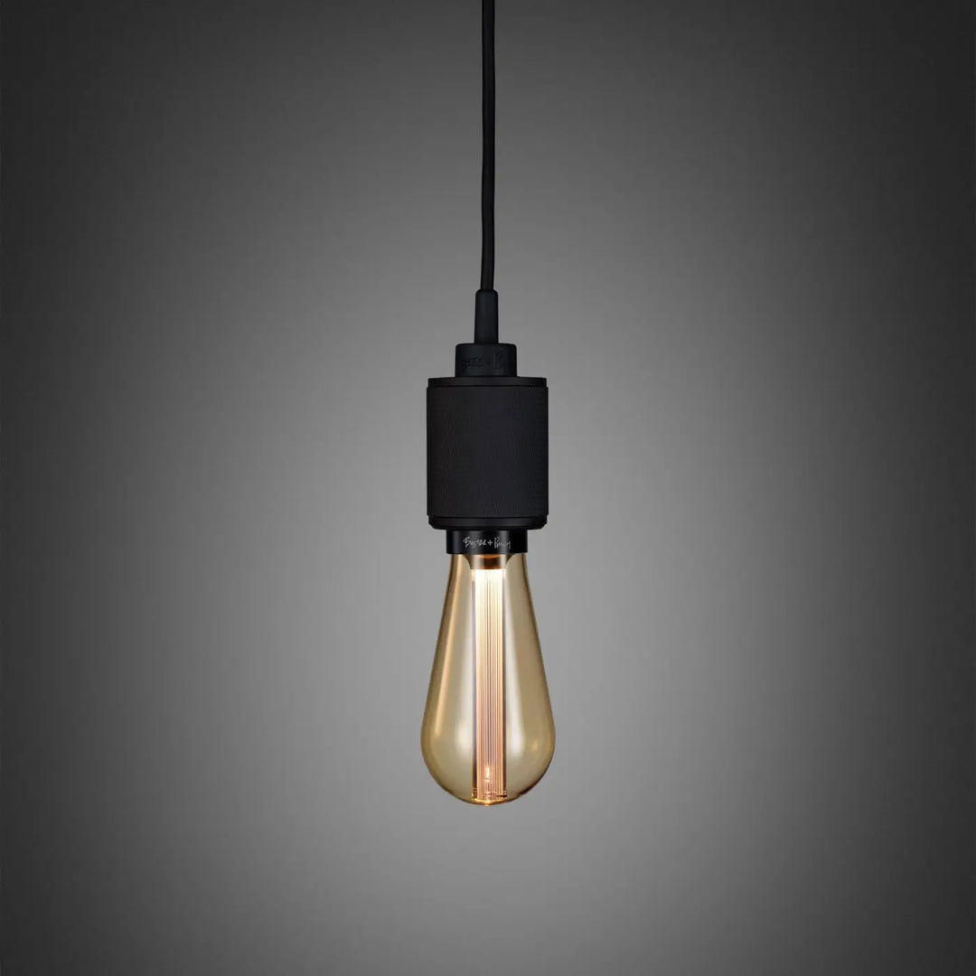 Suspension luminaire Heavy Metal à gravure quadrillée finition noir #couleur_noir