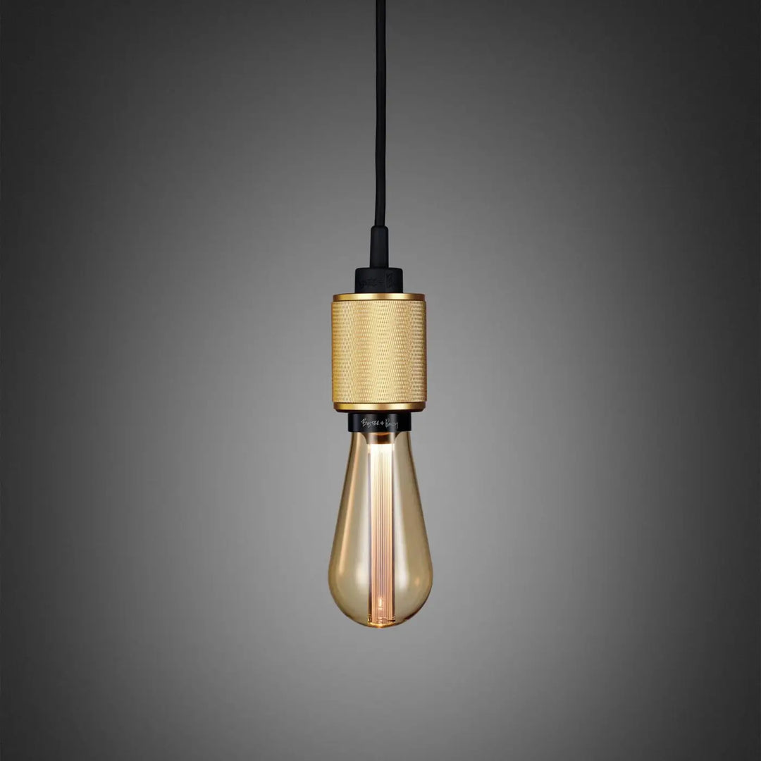 Suspension luminaire Heavy Metal à gravure quadrillée finition laiton #couleur_dor