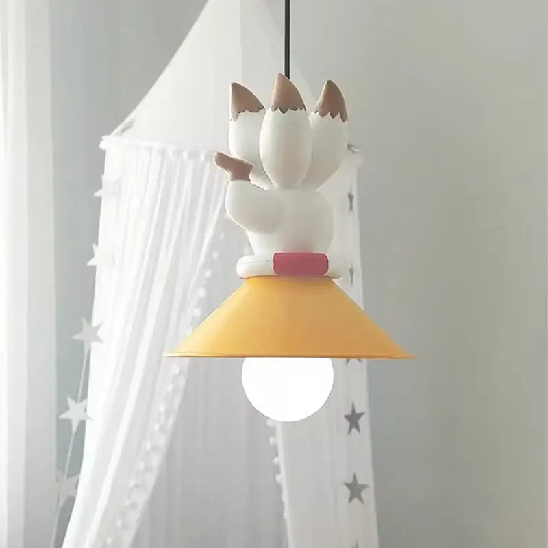 Suspension avec petits chiots décoratifs lampe jaune et blanc