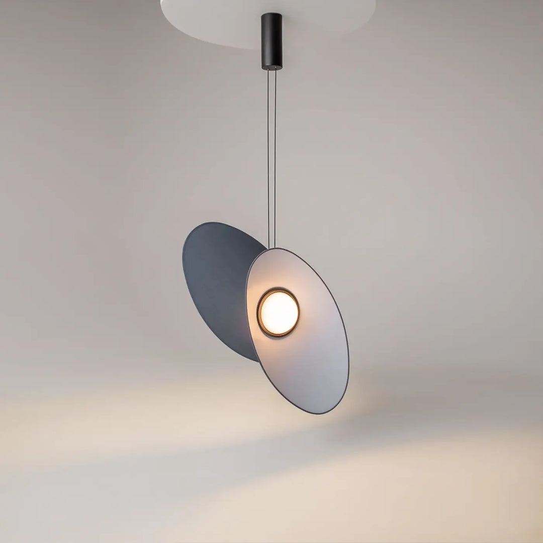 Suspension evolution led avec deux abat-jour ovale superposés gris mat et argent brossé pour éclairage moderne