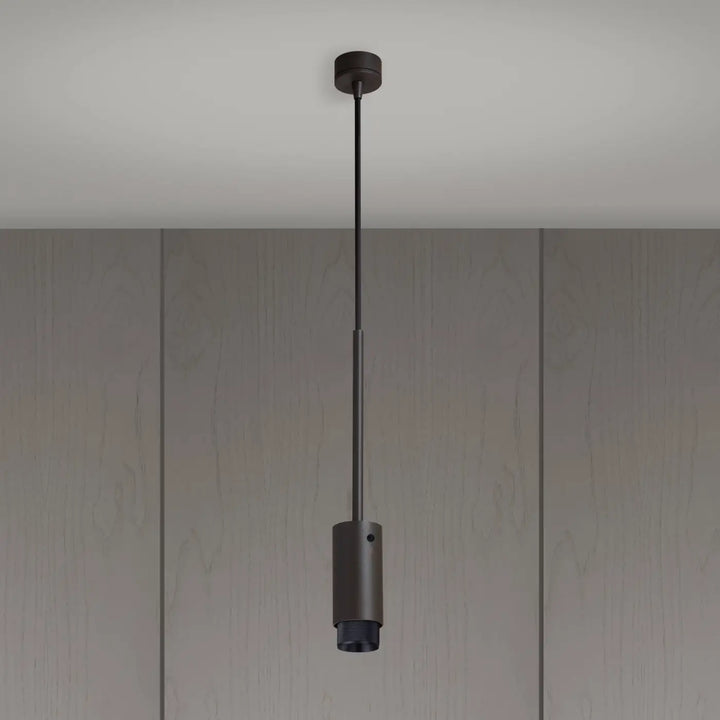 Suspension Exhaust à gravure quadrillée Graphite de Buster + Punch, finition noire #couleur_noir