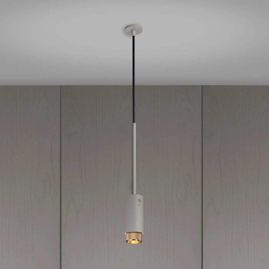 Suspension Exhaust à gravure quadrillée Pierre aux détails en laiton #couleur_dor