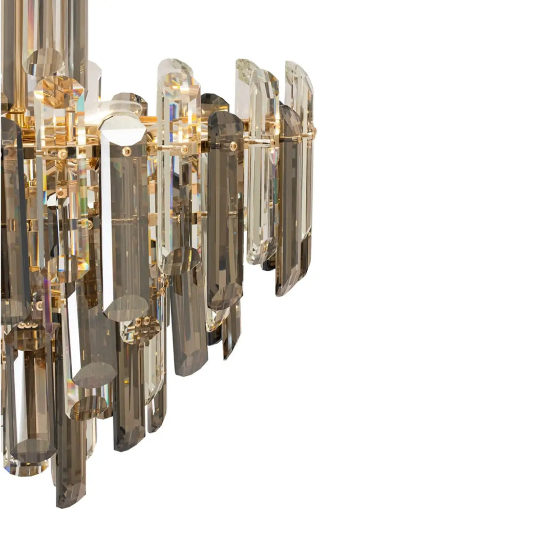 Suspension flare moderne avec verres fumés et clairs en structure dorée pour un éclairage élégant et raffiné