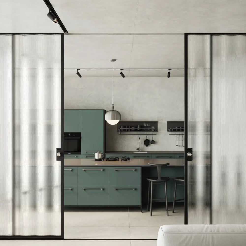 Suspension Forked grand modèle à abat-jour et globe opale #couleur_gris