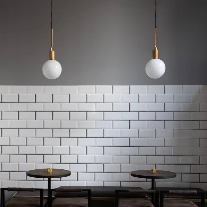 Suspension Forked Medium dans un intérieur #couleur_dor