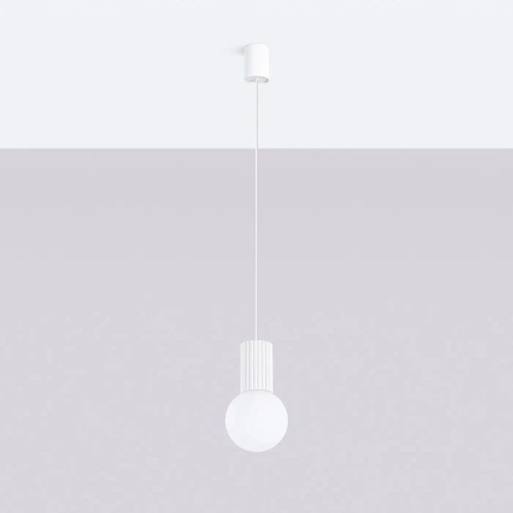 Suspension Halo à globe opalin et col cannelé blanc, éteinte