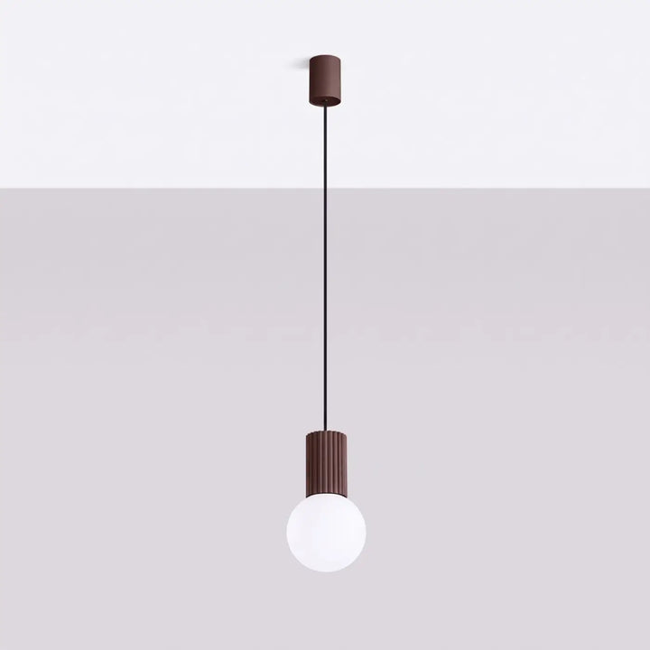 Suspension Halo à globe opalin et col cannelé marron, éteinte