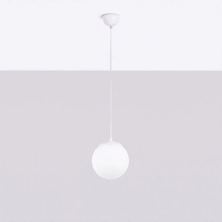 Suspension Ugo à globe en verre blanc et monture blanche, éteinte