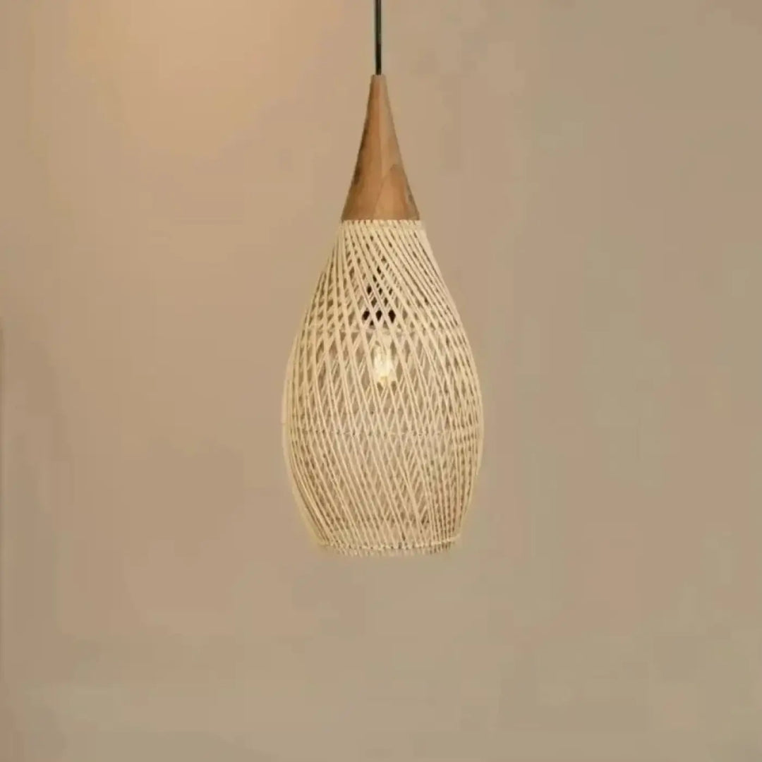 Suspension luminaire naro en rotin tressé beige avec sommet conique en bois élégant style japonais bois