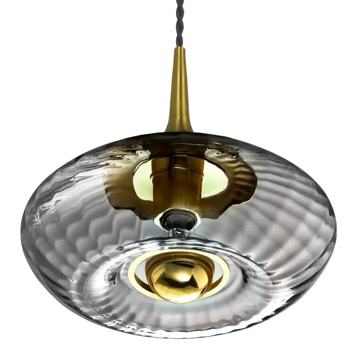 Suspension grace moderne avec verre soufflé texturé fumé et accents en laiton modèle grace
