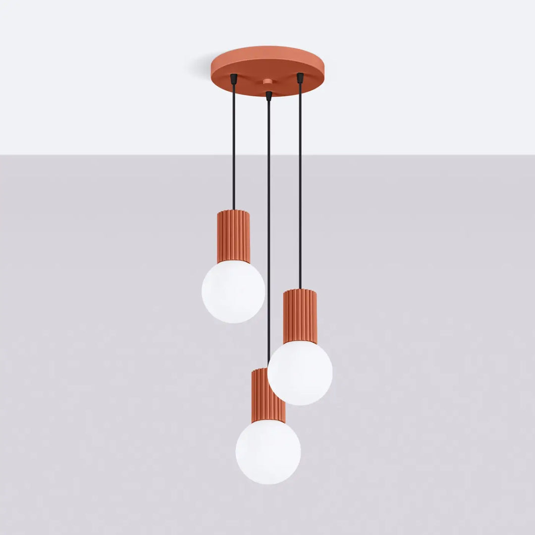 Suspension Halo ocre rouge en grappe à globes opalins, éteinte