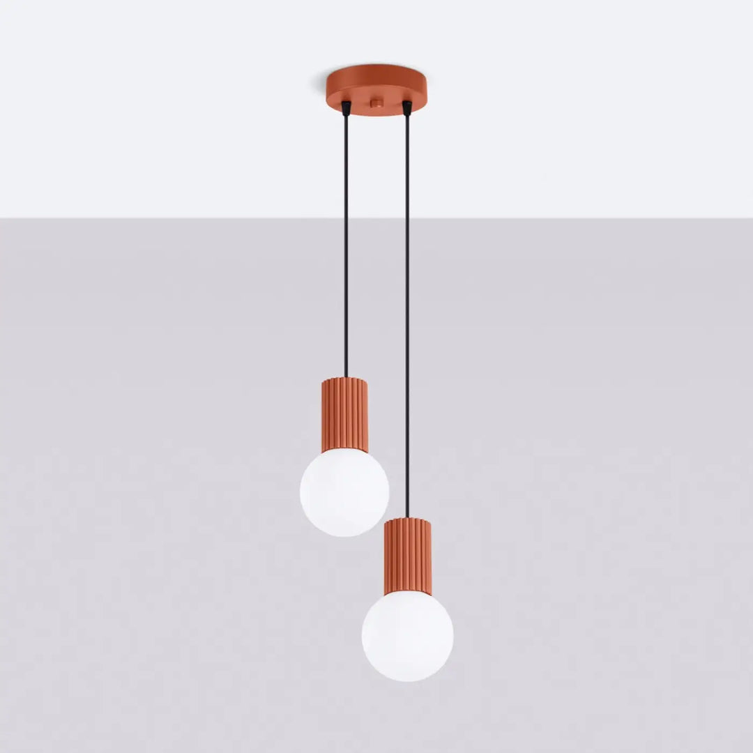 Suspension Halo ocre rouge en grappe à globes opalins, éteinte