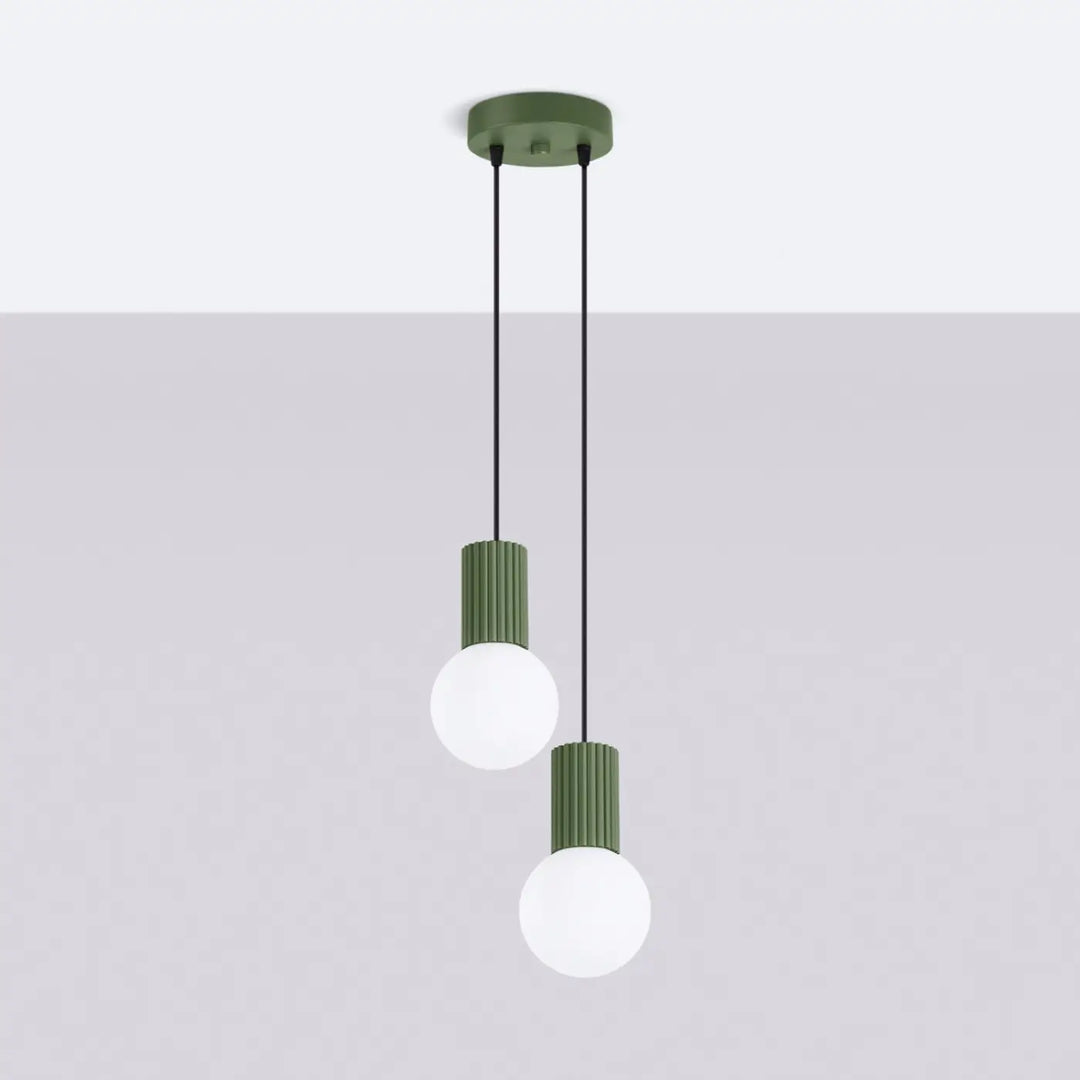 Suspension Halo vert olive en grappe à globes opalins, éteinte