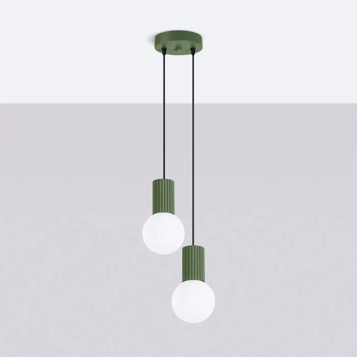 Suspension Halo vert olive en grappe à globes opalins, éteinte