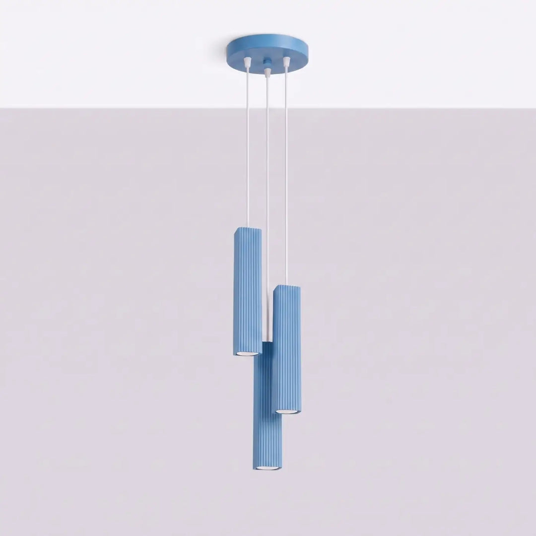 Suspension Rayo bleu azur en grappe à 3 tubes cannelés, éteinte