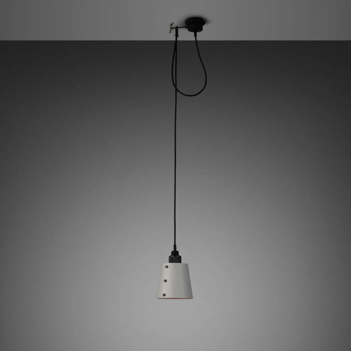 Suspension Hooked 1.0 petit modèle à abat-jour coloris pierre, finition bronze fumé #couleur_gris