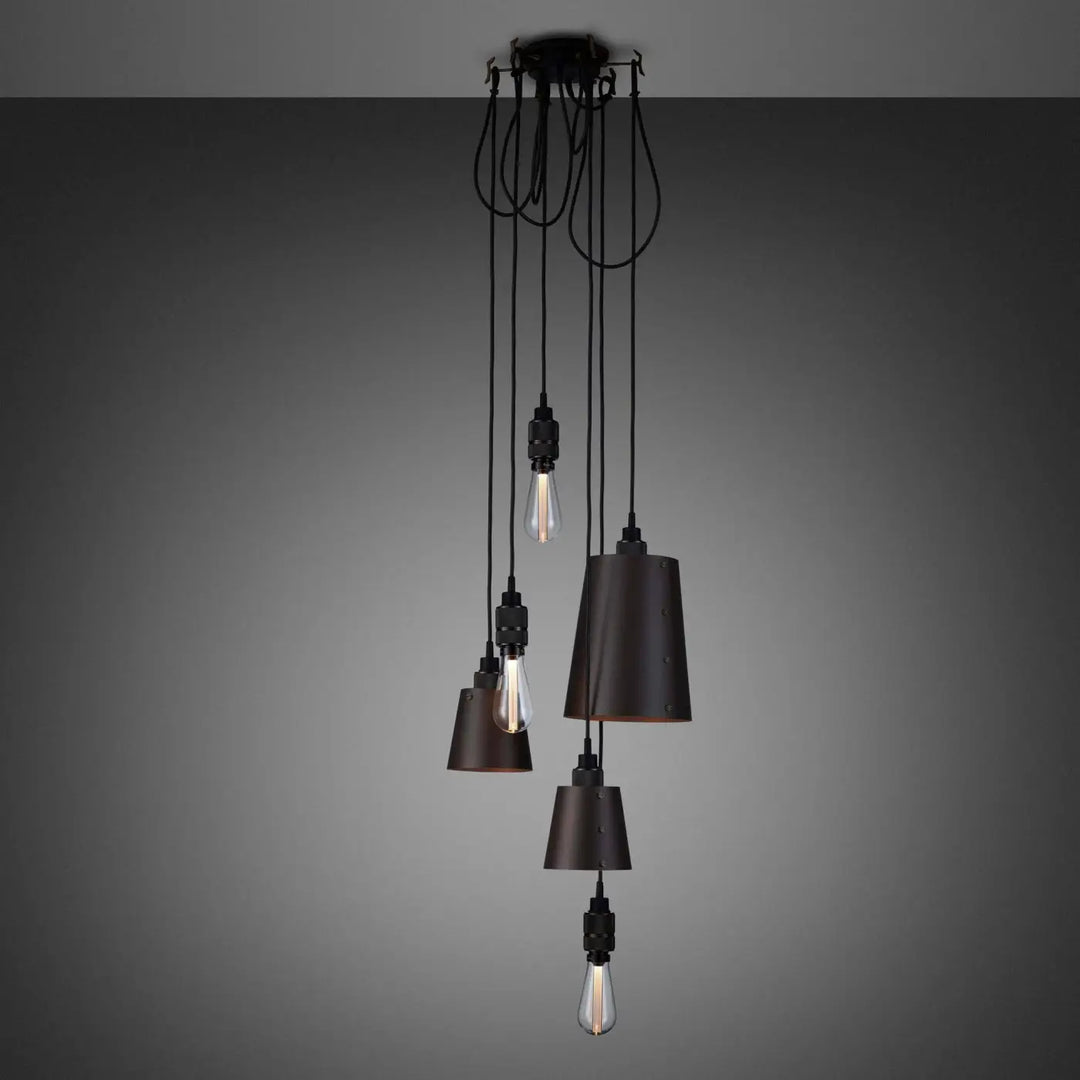 Suspension Hooked 6.0 à abat-jour graphite, finition bronze fumé, câble de 2,6 m #couleur_gris