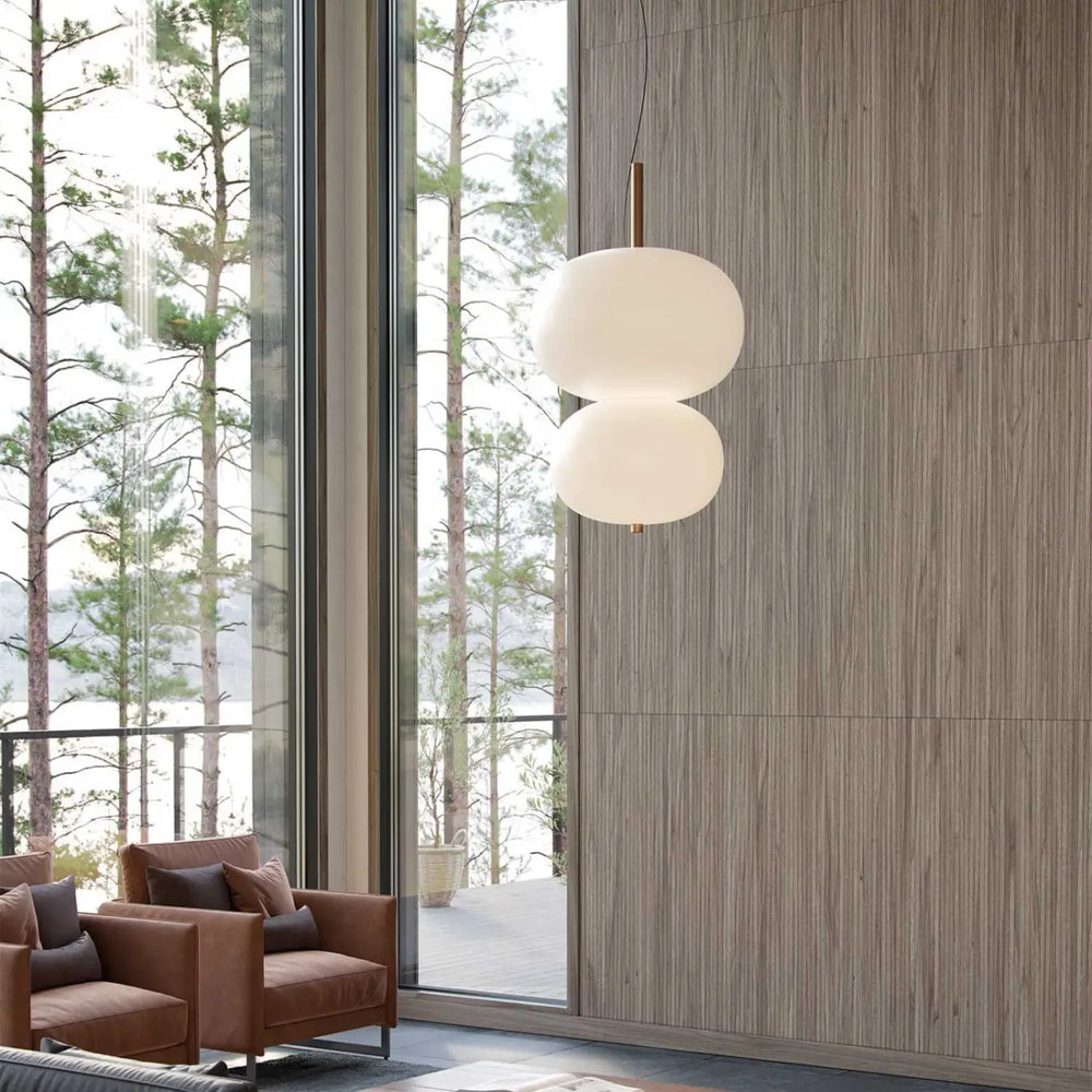 Suspension Ilargi 2 en bois clair dans un intérieur #couleur_bois_clair