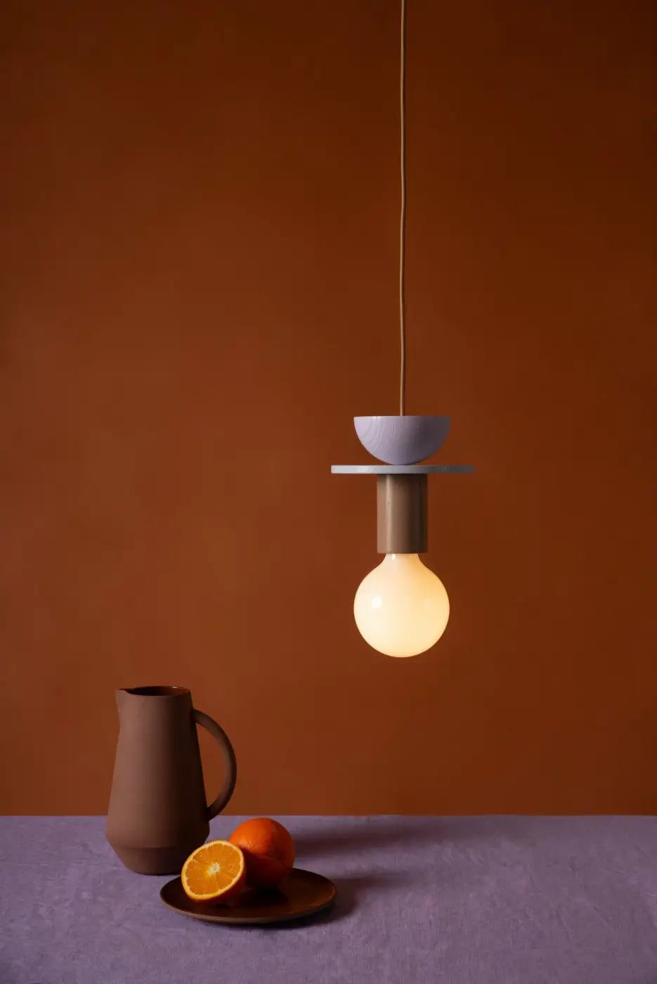 Suspension Junit Toffee de Schneid Studio en bois tourné