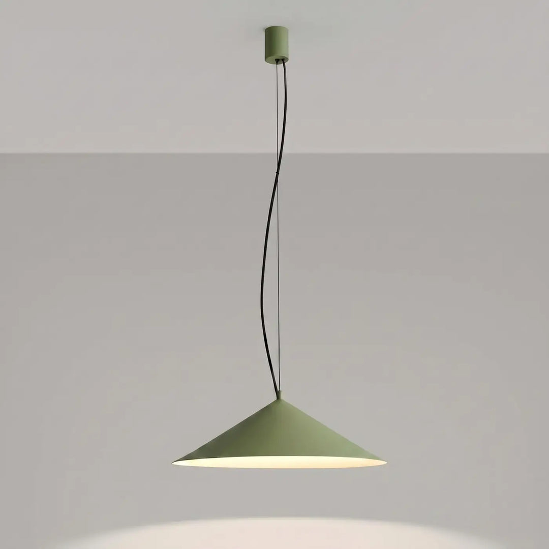 Suspension FINT vert olive allumée, lumière vers le bas