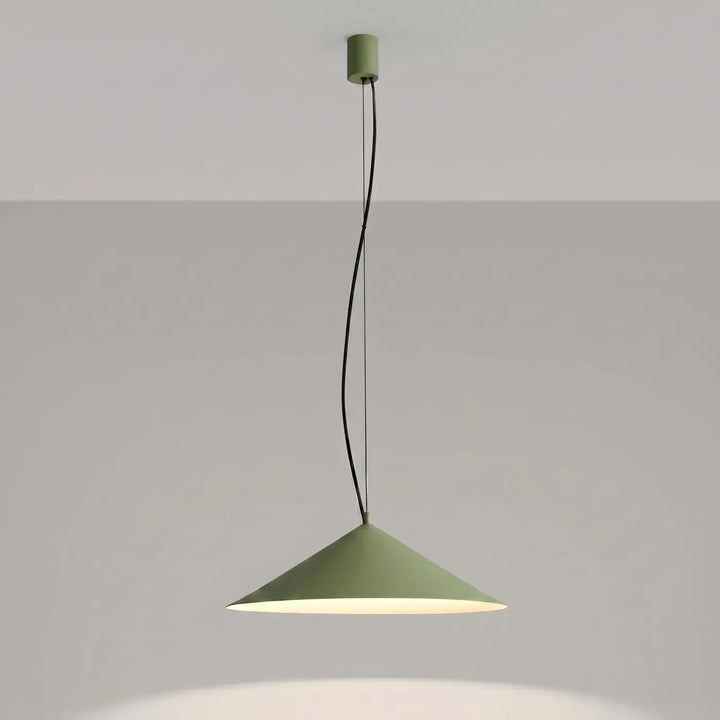 Suspension FINT vert olive allumée, lumière vers le bas