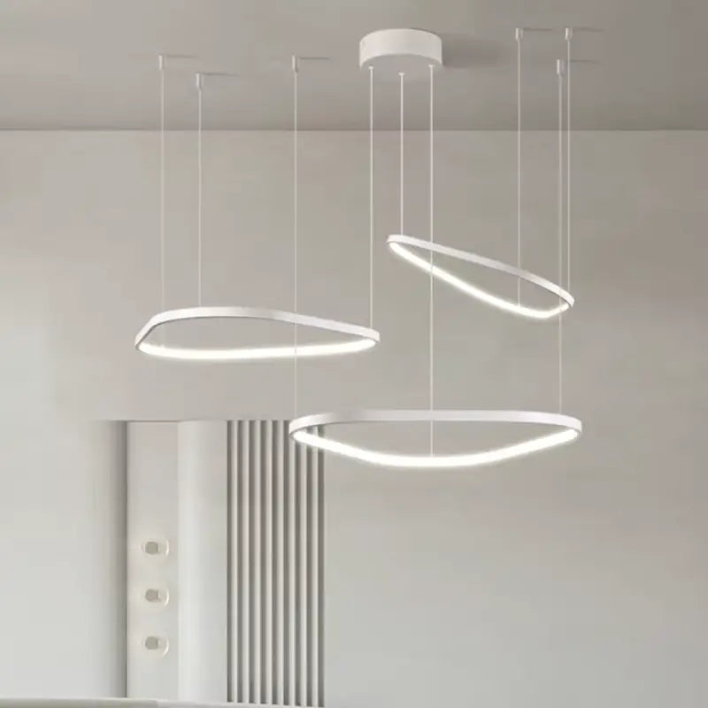 Suspension Led Design Anneaux Noirs Pour Salon Moderne

