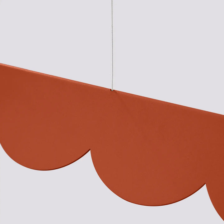 Suspension BISCUIT ocre rouge allumée, bandeau LED