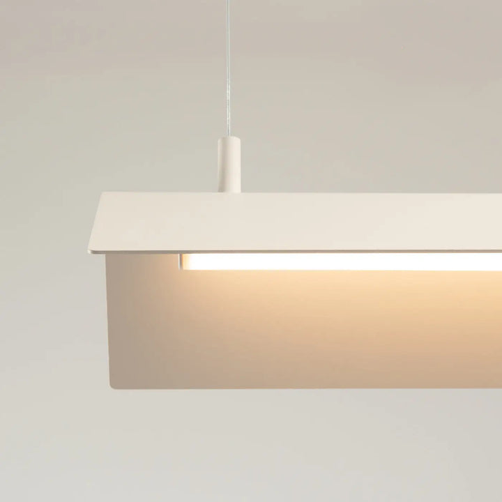 Suspension ELVA beige allumée, vue de dessous