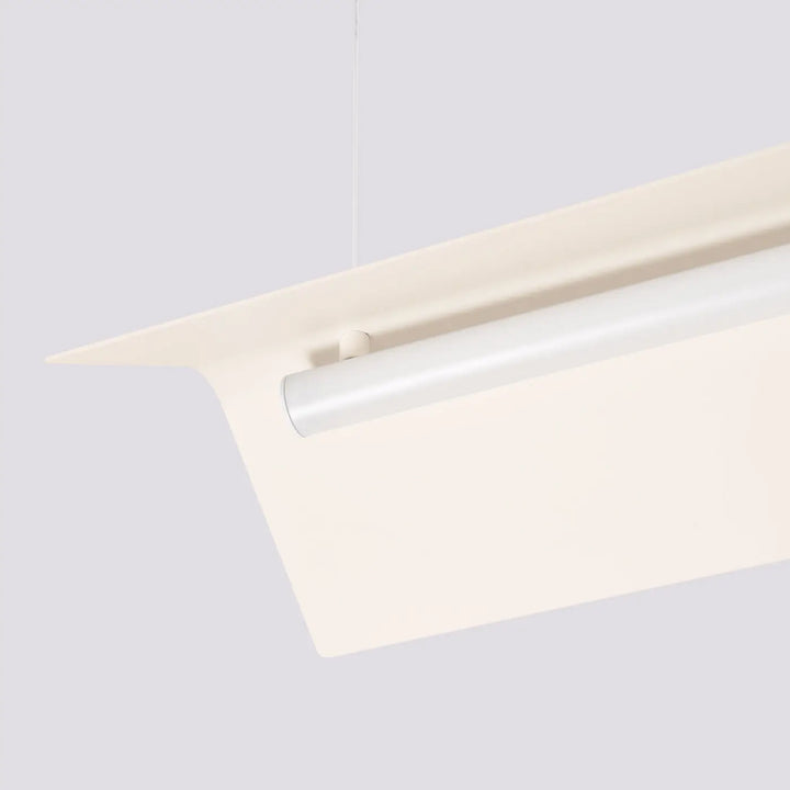 Suspension ELVA beige éteinte, détail du bandeau LED